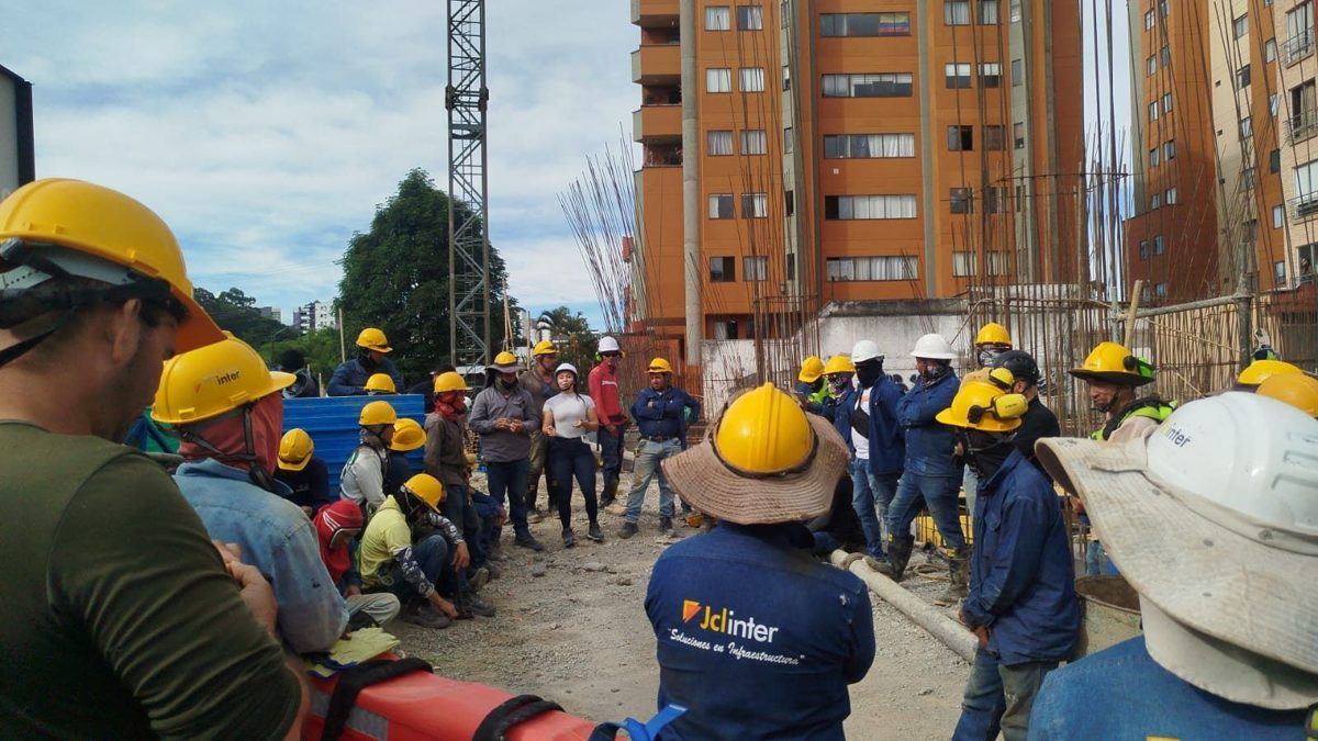 Charla de seguridad en obra
